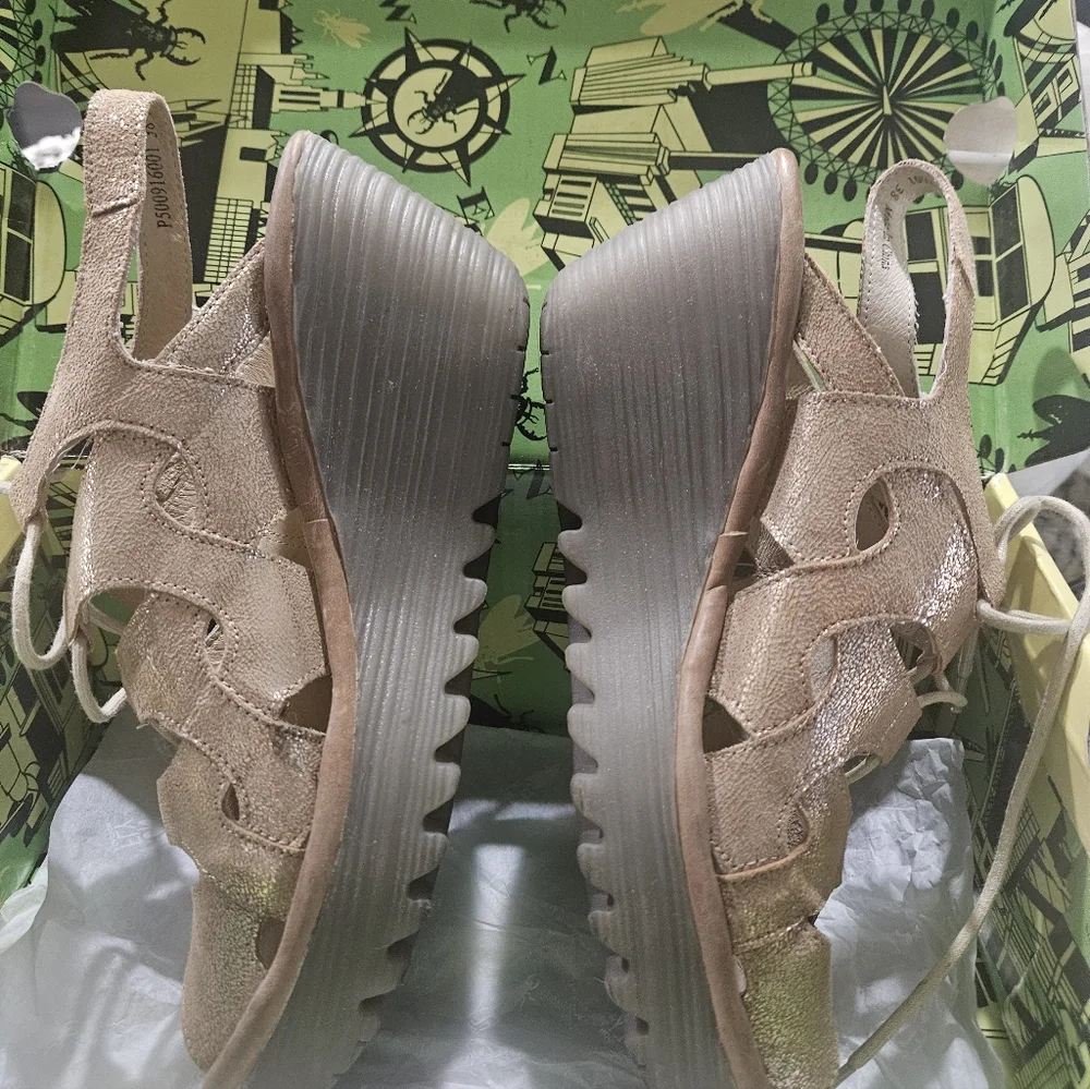 FLY London Womens metallic camel Wedge Sandals size 38 - Picture 4 of 6